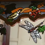 Art Transparent Bed & Breakfast