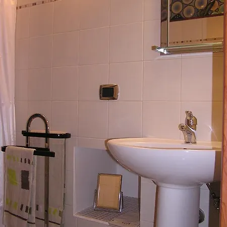 Art Transparent Bed & Breakfast Grottaglie