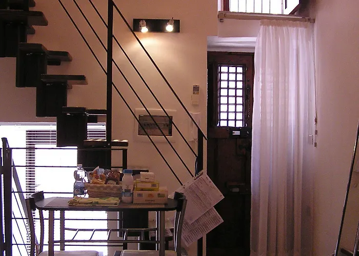 ベッド・アンド・ブレックファスト Art Transparent グロッターリエ