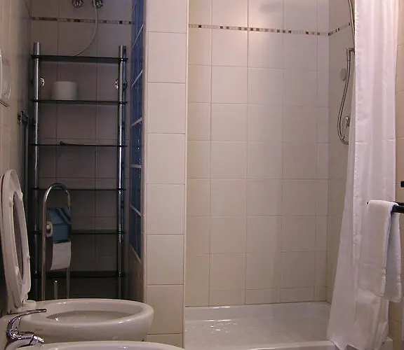 فندق مبيت وإفطار Art Transparent 3*