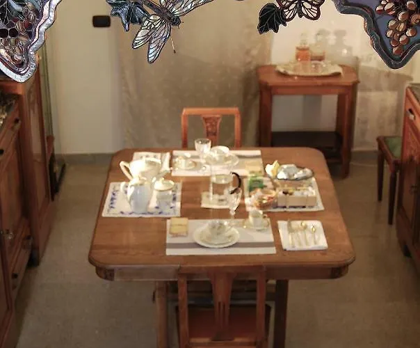 Art Transparent ベッド・アンド・ブレックファスト